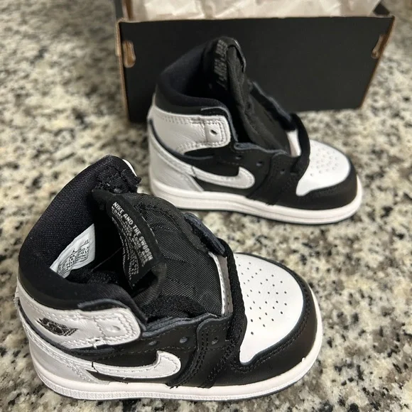 Jordan 1 Retro High OG (TD) - Black/White-White NIB. Never even tried on. - Picture 6 of 11